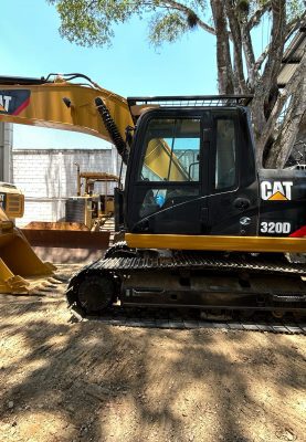 Excavadora Caterpillar 320D 2010